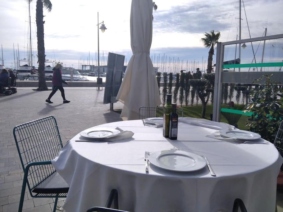 Apto Con Terraza Y 2 Dormitorios. 600 Megas Wifi. Santa Pola Eksteriør billede