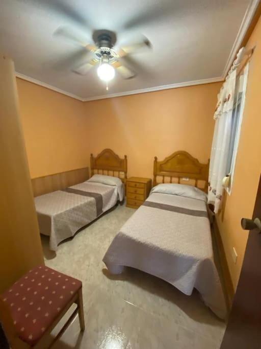 Apto Con Terraza Y 2 Dormitorios. 600 Megas Wifi. Santa Pola Eksteriør billede