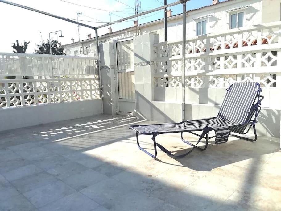 Apto Con Terraza Y 2 Dormitorios. 600 Megas Wifi. Santa Pola Eksteriør billede