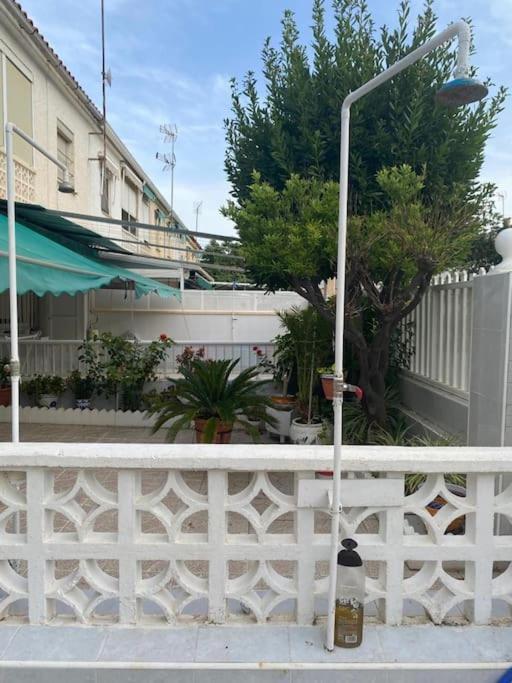 Apto Con Terraza Y 2 Dormitorios. 600 Megas Wifi. Santa Pola Eksteriør billede